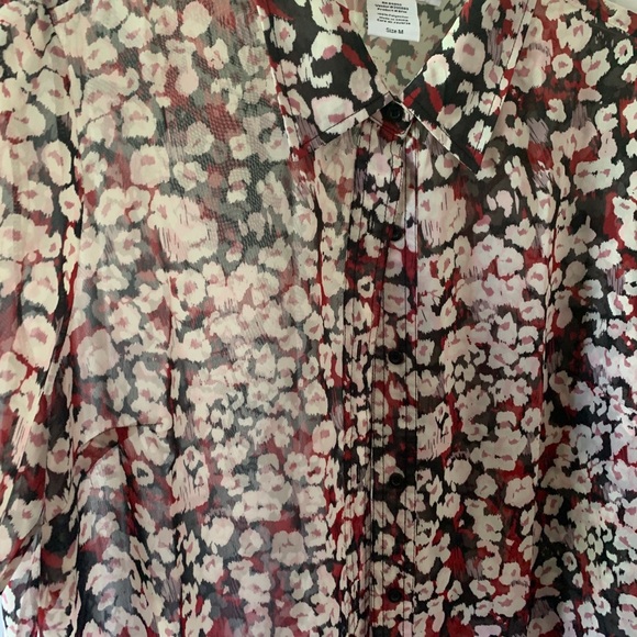 Black and red size med. long sleeve ladies. - Picture 3 of 4